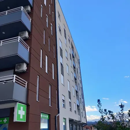 Petra Apartment *